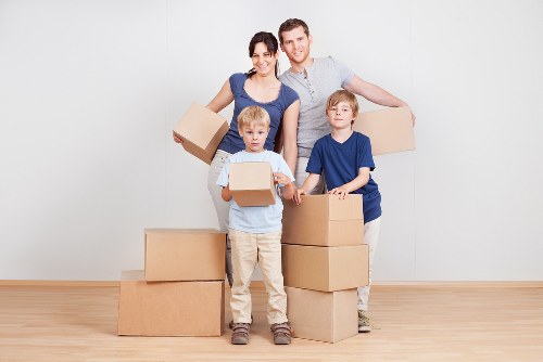 Local moving team handling access challenges in Mayfair